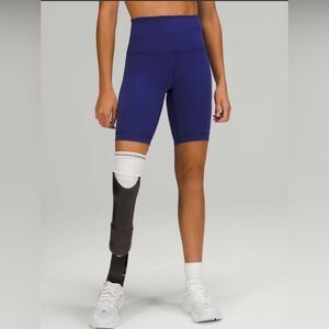 Lululemon Wunder Train High Rise Short 8" in color Larkspur, Size 12